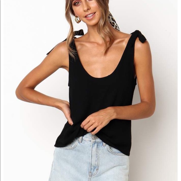 house of sienna Tops - Black shoulder tie tank top
